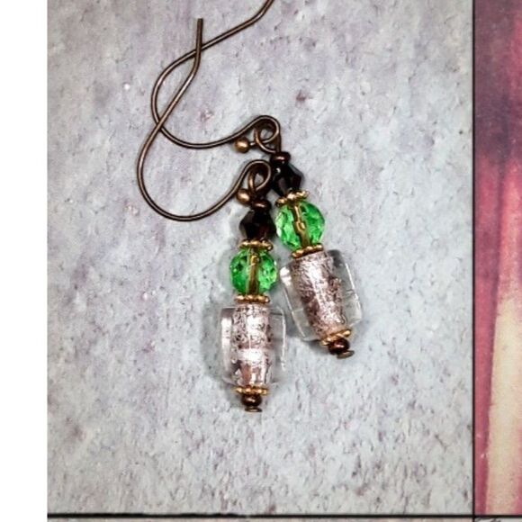 artisan earrings 464#mfs NEW boho foil center glass barrel beads goth green crys - Picture 1 of 5